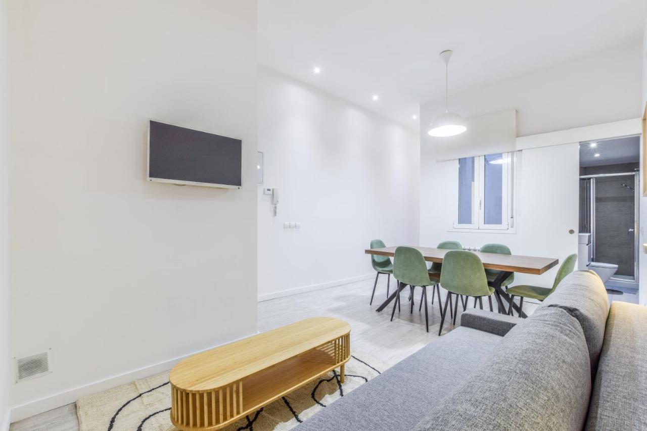 Ferienwohnung Amplio Apartamento En Malasana Para 6 Personas Madrid Exterior foto