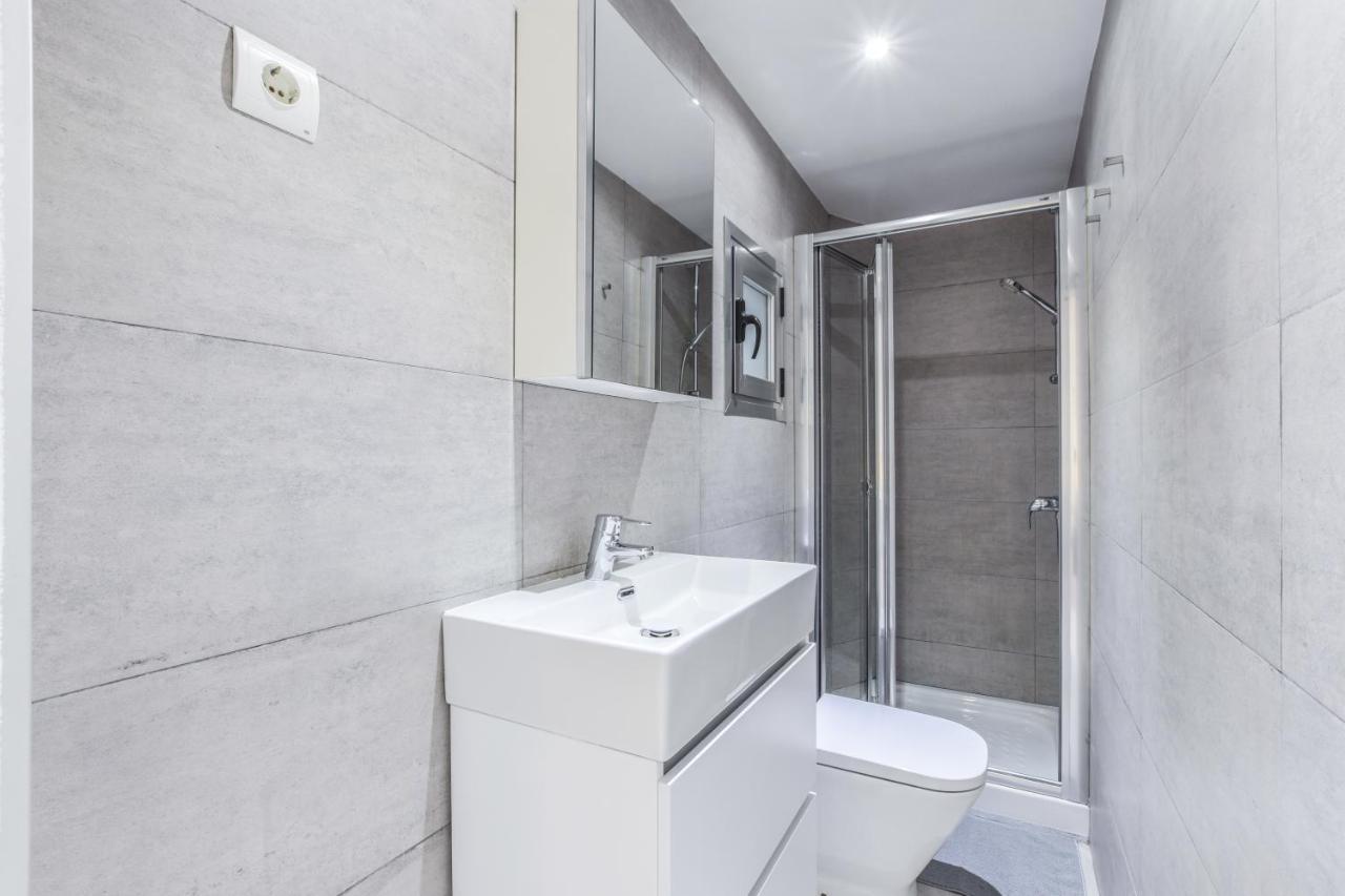 Ferienwohnung Amplio Apartamento En Malasana Para 6 Personas Madrid Exterior foto