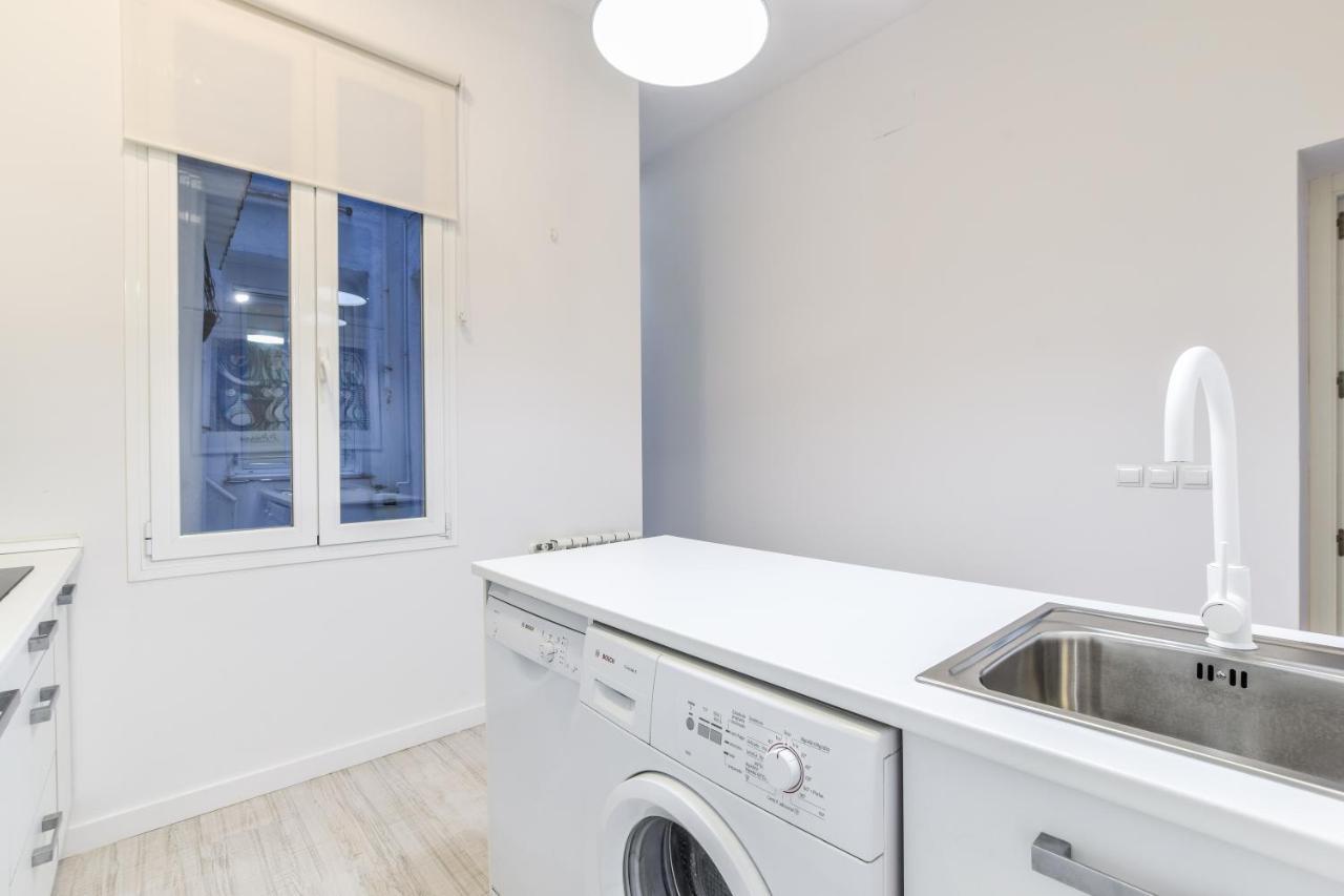 Ferienwohnung Amplio Apartamento En Malasana Para 6 Personas Madrid Exterior foto